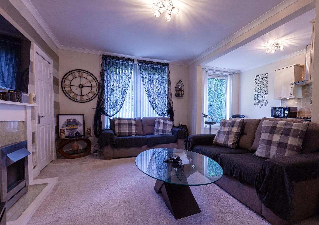 Hampden Park Apartment Glasgow Bagian luar foto